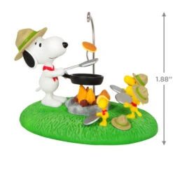 Hallmark The Peanuts® Gang Pancake Pals Ornament -Optimal Home Decoration Snoopy Beagle Scouts Pancake Breakfast Keepsake Ornament 1899QXI7049 03